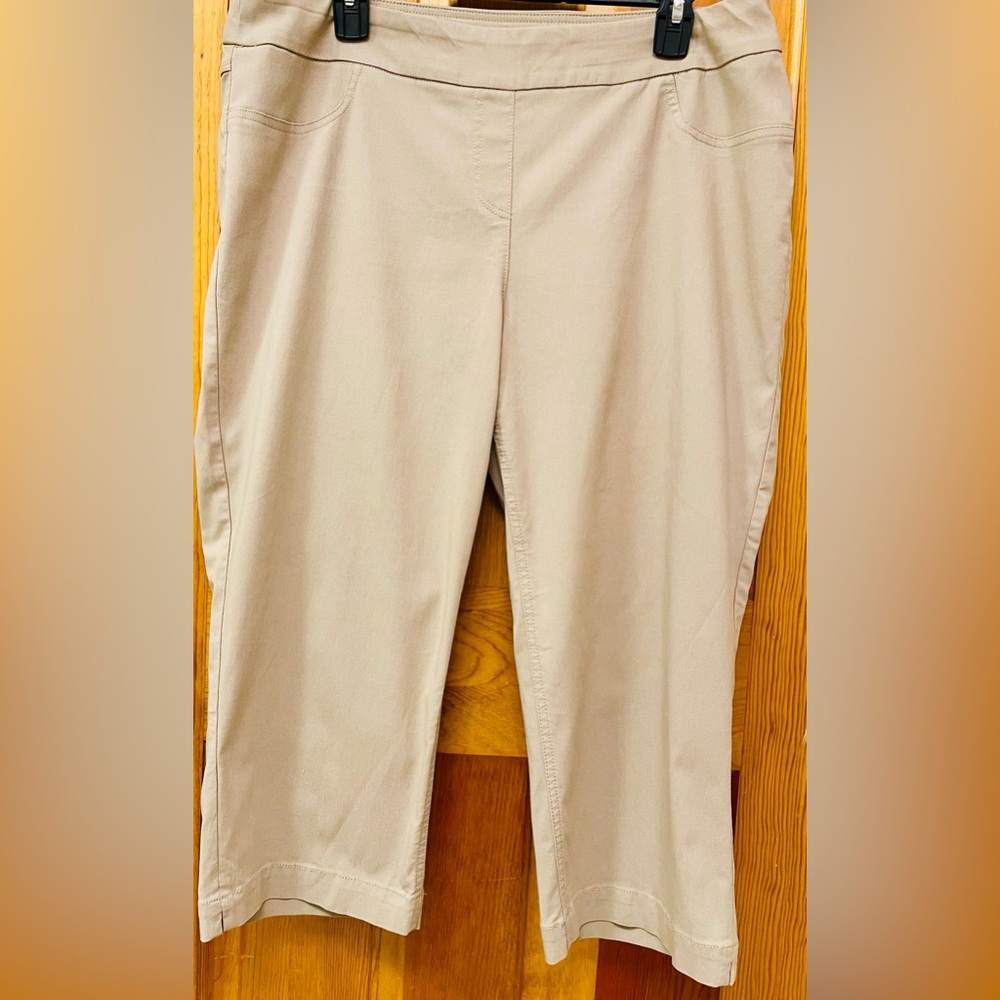 Women’s “Slim-sation by MULTIPLES” Slimming Khaki Capris - Picture 9 of 12